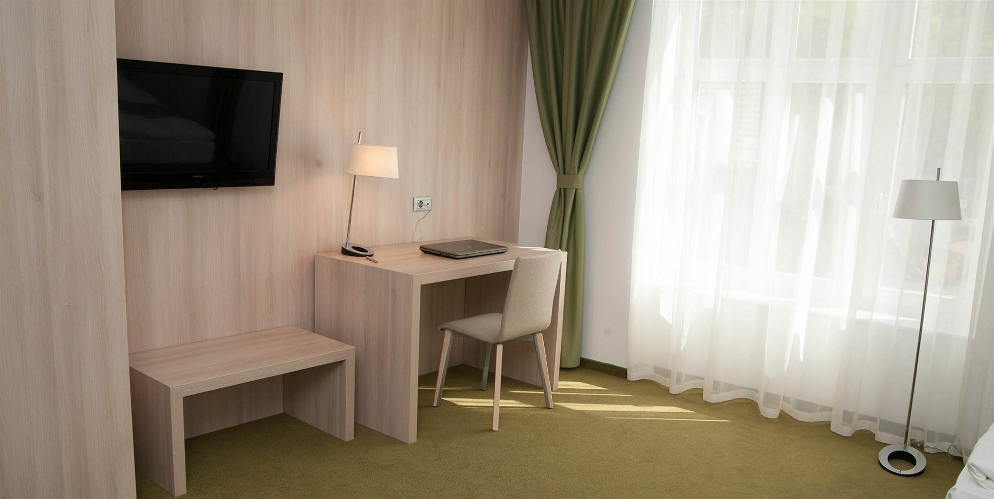 Hotel Armatti Braşov Exteriör bild